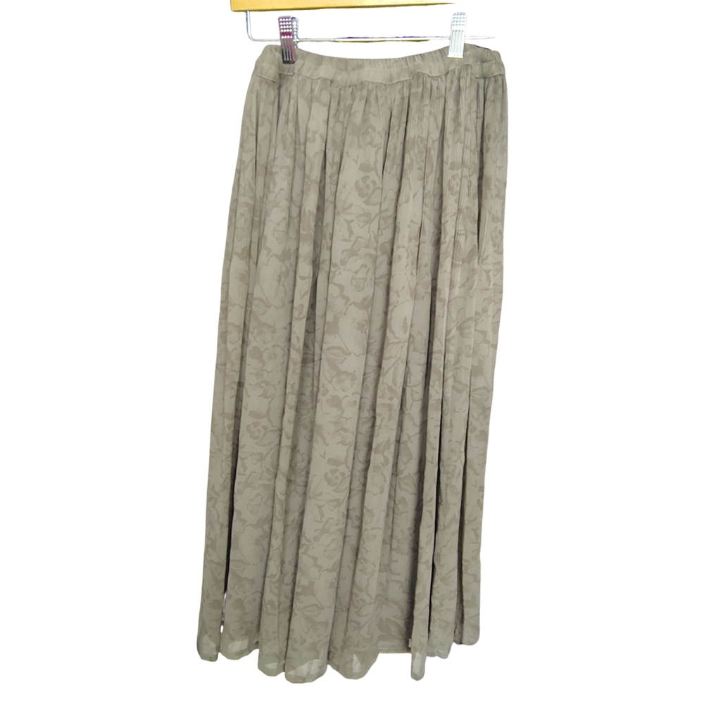 Elegant Floral Patterned Maxi Skirt